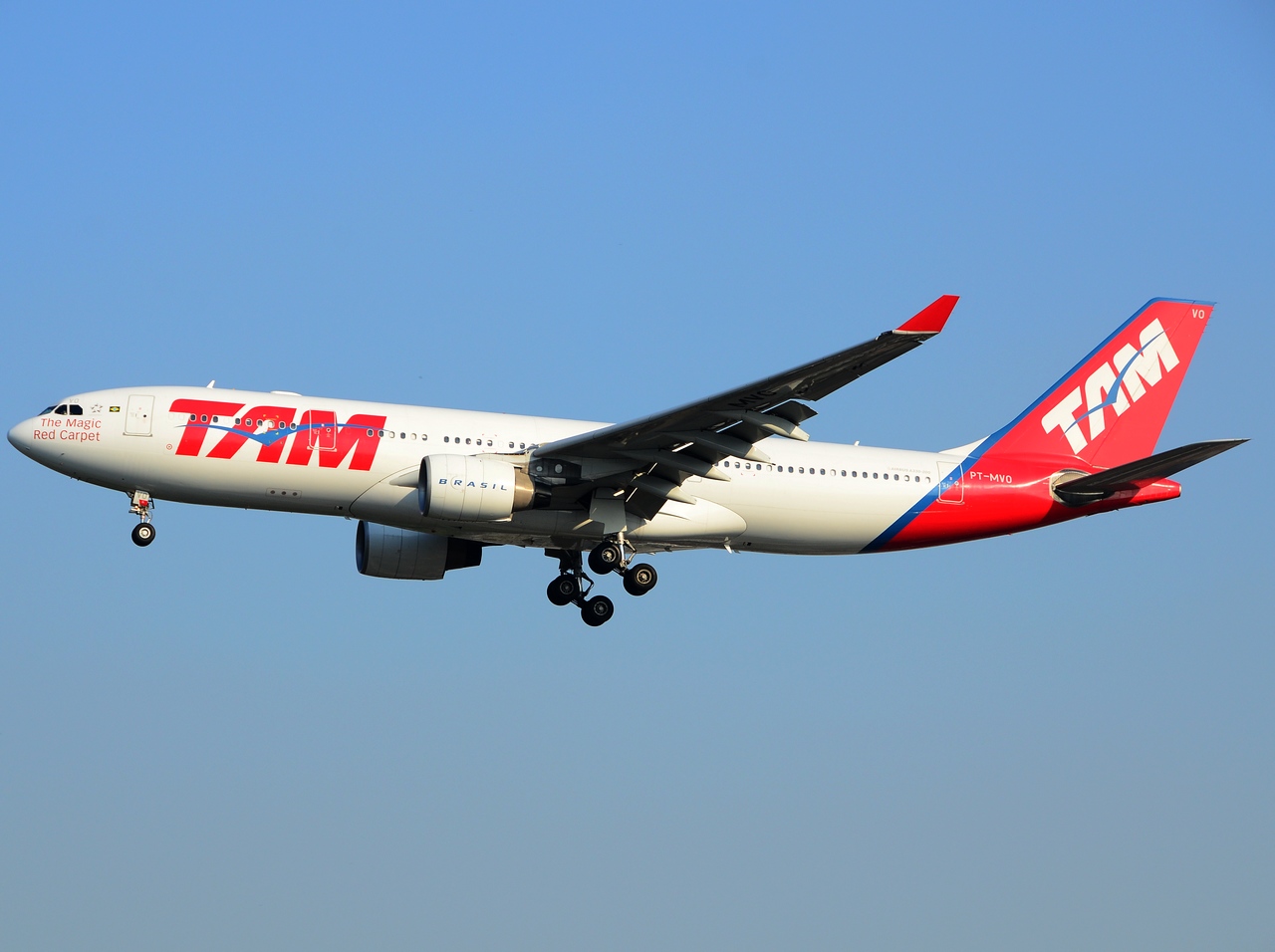 PT-MVO - A330-223 - TAM Linhas Aereas - GRU - 08-06-2013