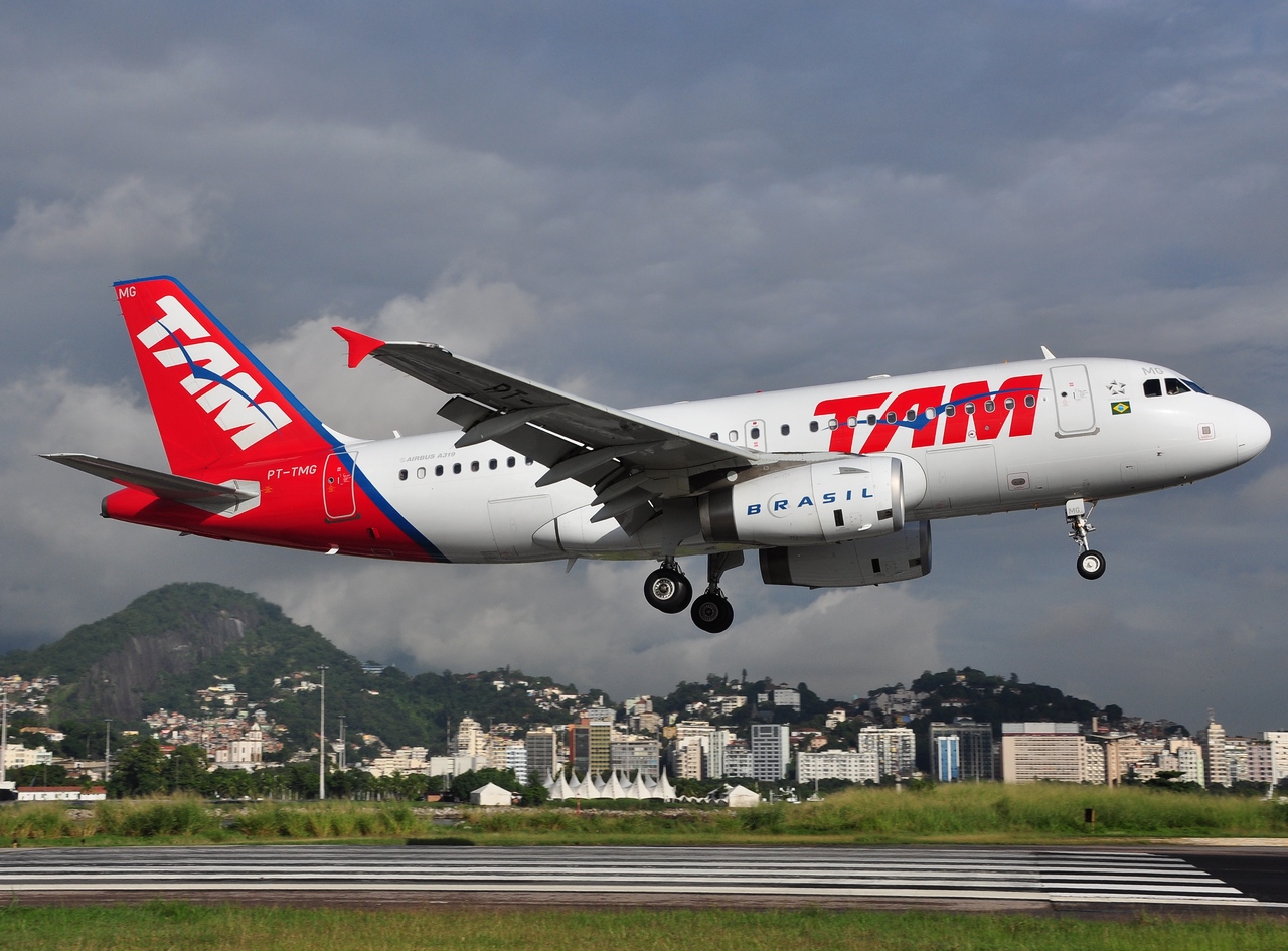 PT-TMG - A319-132 - TAM Linhas Aereas - SDU - 04-06-2013