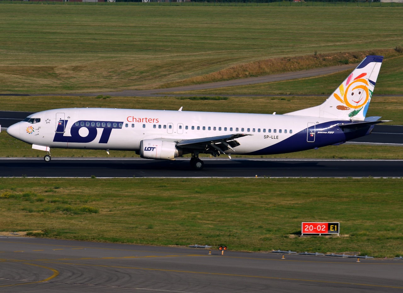 SP-LLE - 737-45D - LOT Charters - BRU - 23-08-2013