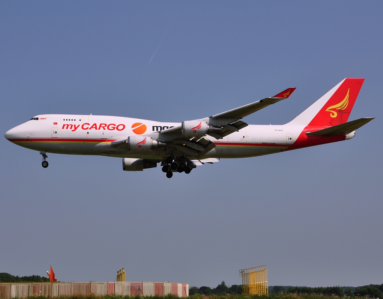 TC-ACF - 747-481 - my CARGO - BRU - 09-07-2013