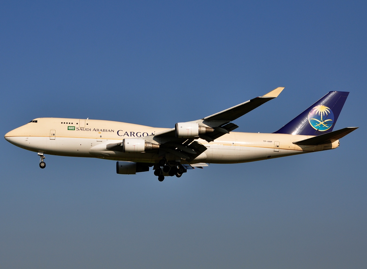 TF-AMP - 747-481 - Saudi Arabian Airlines - BRU - 09-07-2013