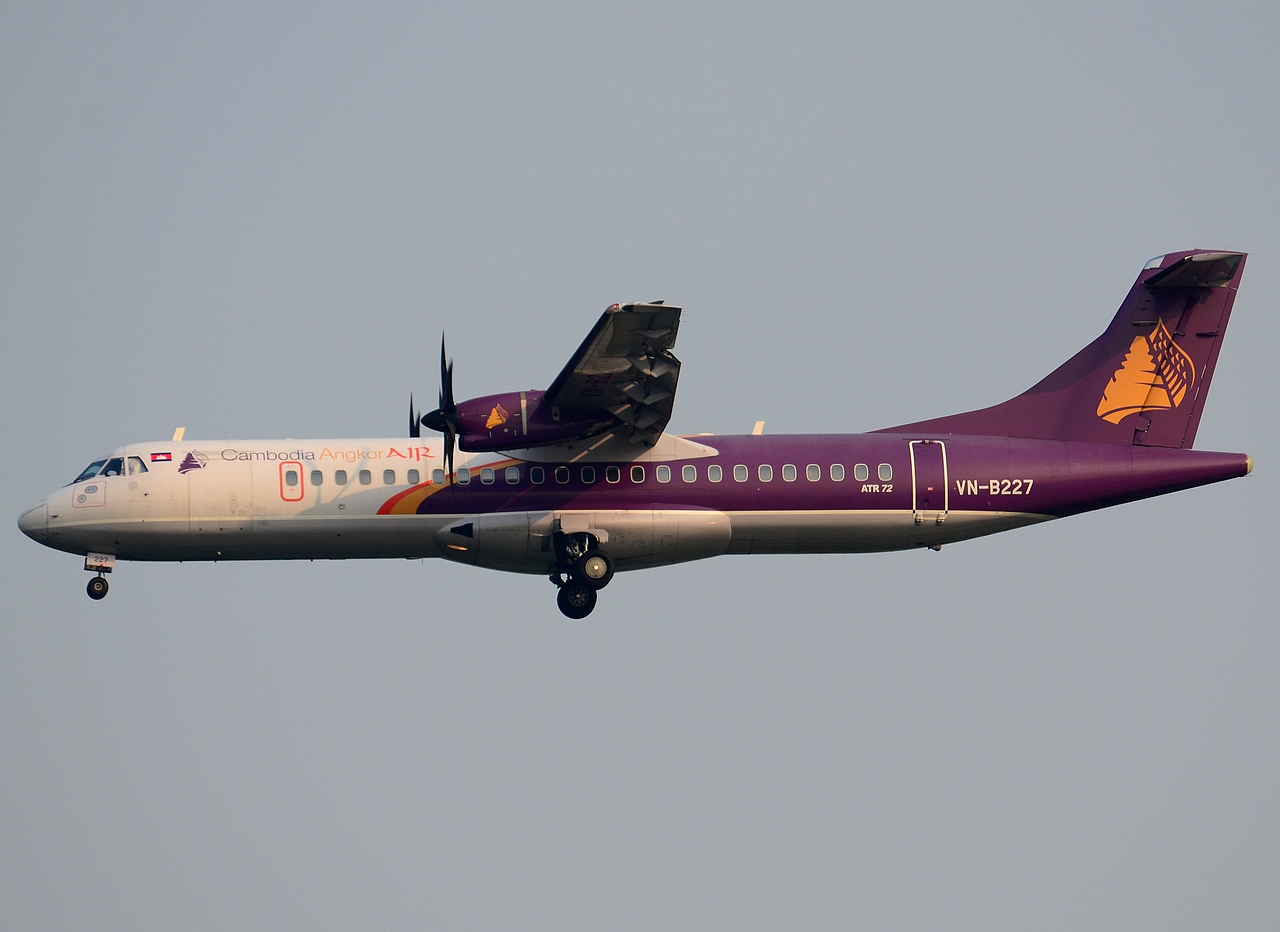 VN-B227 - ATR 72-500 (72-212A) - Cambodia Angkor Air - BKK - 01-02-2013