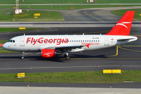 4L-FGA - A319-111 - FlyGeorgia - DUS - 06-05-2013