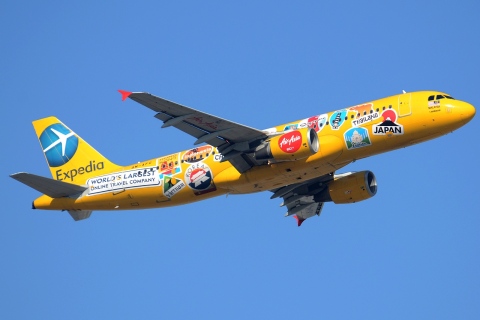 9M-AFG - A320-216 - AirAsia - HKG - 22-01-2013