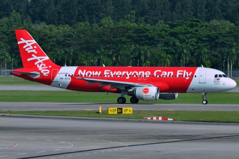 9M-AFQ - A320-216 - AirAsia - SIN - 29-01-2013b