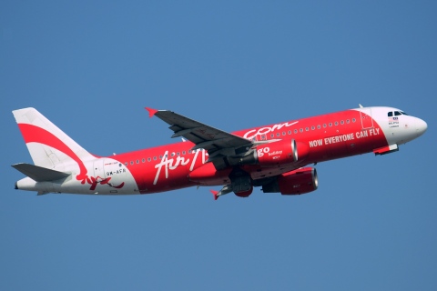 9M-AFR - A320-216 - AirAsia - HKG - 25-01-2013