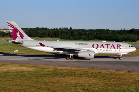 A7-AFY - A330-243F - Qatar Airways Cargo - LGG - 05-08-2013b
