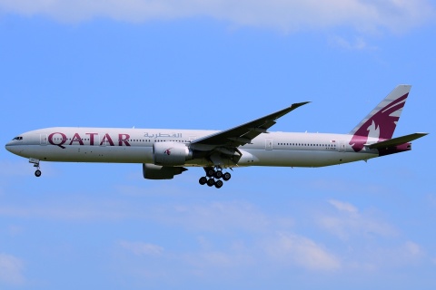 A7-BAE - 777-3DZ(ER) - Qatar Airways - SIN - 27-01-2013