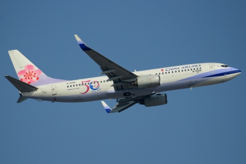 B-18606 - 737-809(WL) - China Airlines - HKG - 25-01-2013