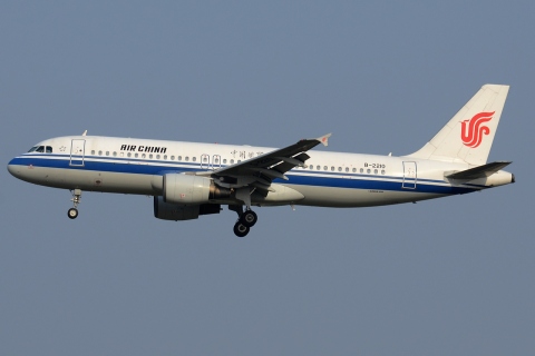 B-2210 - A320-214 - Air China - PEK - 21-09-2013