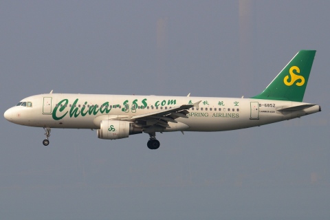 B-6852 - A320-214(WL) - Spring Airlines - HKG - 23-01-2013