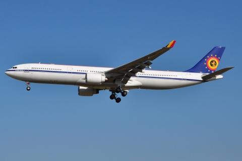 CS-TMT - A330-322 - Belgian Air Force - BRU - 21-07-2013