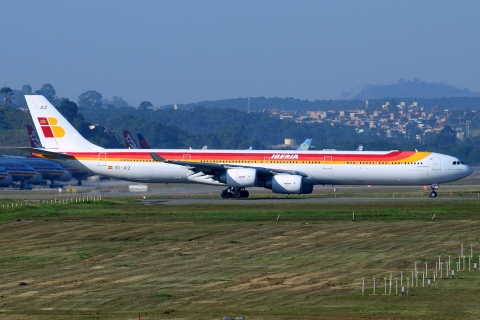 EC-JCZ - A340-642 - Iberia - GRU - 05-06-2013
