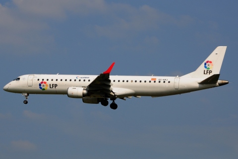 EC-KRJ - ERJ-195LR (ERJ-190-200 LR) - Air Europa - BRU - 06-07-2013