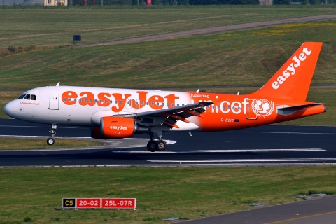 G-EZIO - A319-111 - easyJet - BRU - 23-08-2013
