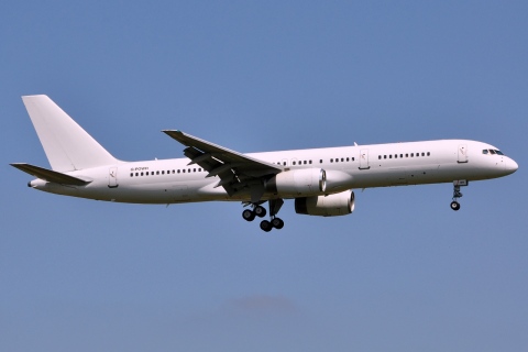 G-POWH - 757-256 - Titan Airways - LHR - 11-07-2013