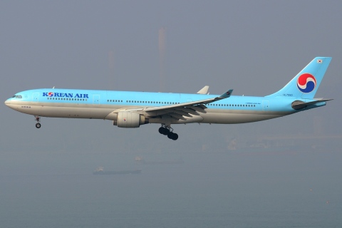 HL7550 - A330-322 - Korean Air Lines - HKG - 23-01-2013