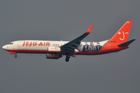 HL7796 - 737-86N(WL) - Jeju Air - HKG - 22-01-2013