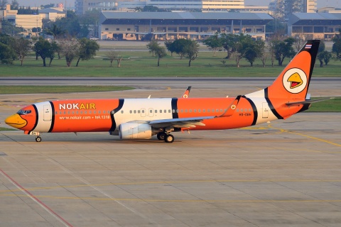 HS-DBH - 737-83N(WL) - Nok Air - DMK - 04-02-2013b