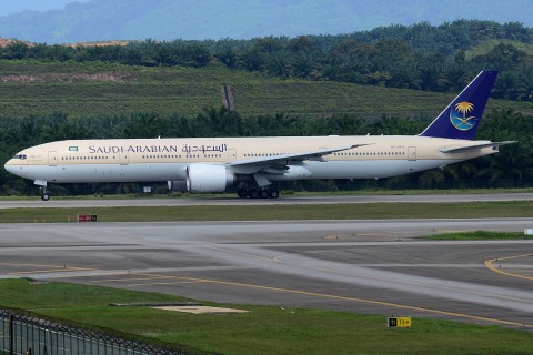 HZ-AK12 - 777-368(ER) - Saudi Arabian Airlines - KUL - 26-01-2013