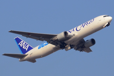 JA602F - 767-381F - ANA All Nippon Airways - HKG - 25-01-2013