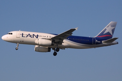 LV-CKV - A320-233 - LAN Argentina - GRU - 07-06-2013