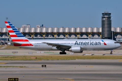 N7375A - 767-323(ER) - American Airlines - MAD - 01-06-2013