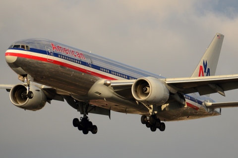 N788AN - 777-223(ER) - American Airlines - GRU - 05-06-2013