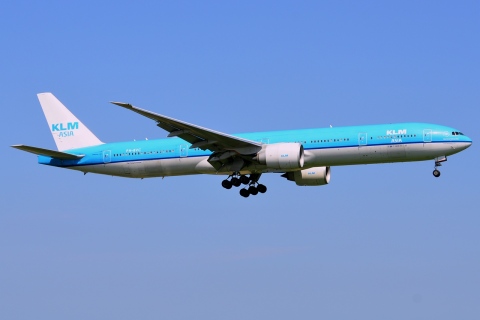 PH-BVC - 777-306(ER) - KLM Royal Dutch Airlines - AMS - 07-07-2013