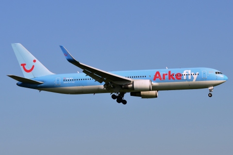 PH-OYJ - 767-304(ER)(WL) - Arkefly - AMS - 07-07-2013