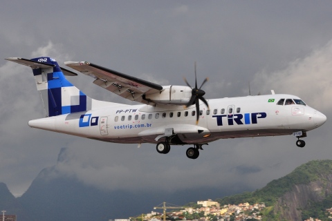 PP-PTW - ATR 42-500 - TRIP Linhas Aereas - SDU - 04-06-2013