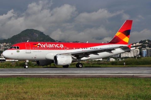 PR-AVB - A319-115 - Avianca Brasil - SDU - 04-06-2013