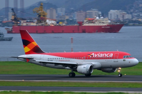 PR-AVC - A319-115 - Avianca Brasil - SDU - 04-06-2013