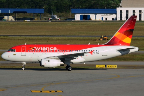 PR-AVL - A318-121 - Avianca Brasil - GRU - 06-06-2013