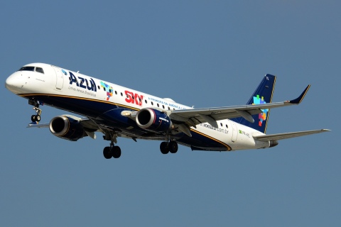 PR-AYL - ERJ-195-AR (ERJ-190-200 IGW) - AZUL Linhas Aereas Brasileiras - GRU - 07-06-2013