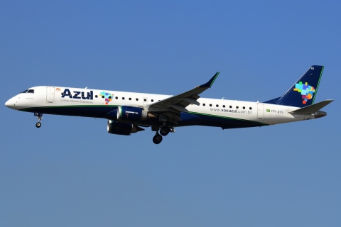 PR-AYS - ERJ-195AR (ERJ-190-200 IGW) - AZUL Linhas Aereas Brasileiras - GRU - 07-06-2013b