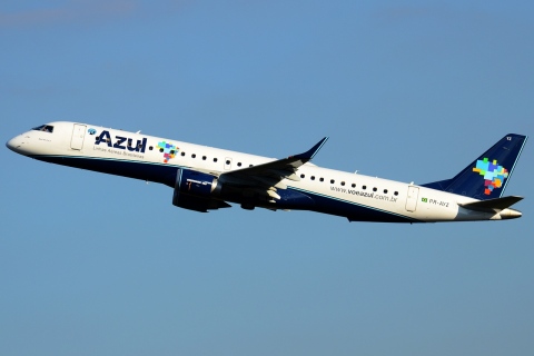 PR-AYZ - ERJ-195-AR (ERJ-190-200 IGW) - AZUL Linhas Aereas Brasileiras - GRU - 07-06-2013