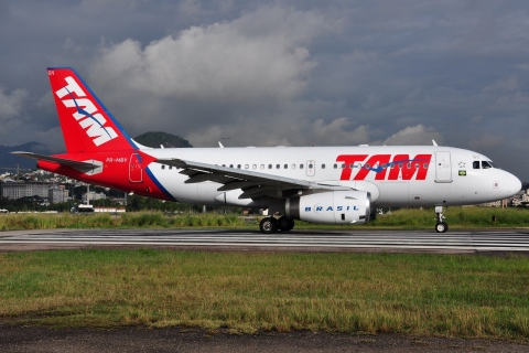 PR-MBV - A319-132 - TAM Linhas Aereas - SDU - 04-06-2013c