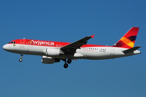 PR-ONL - A320-214 - Avianca Brasil - GRU - 05-06-2013