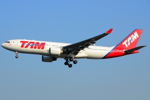PT-MVO - A330-223 - TAM Linhas Aereas - GRU - 08-06-2013