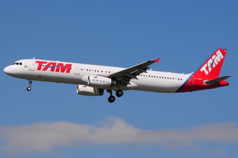 PT-MXE - A321-231 - TAM Linhas Aereas - GRU - 06-06-2013