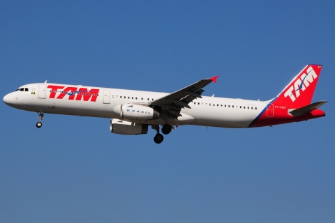 PT-MXF - A321-231 - TAM Linhas Aereas - GRU - 05-06-2013