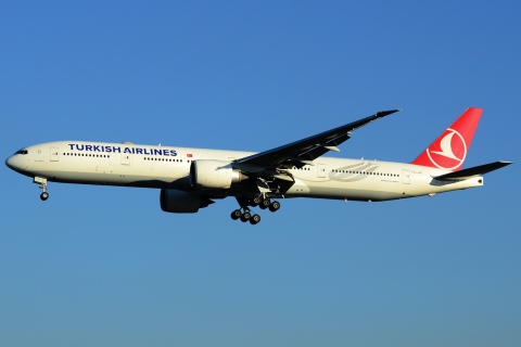 TC-JJF - 777-3F2(ER) - Turkish Airlines - GRU - 05-06-2013