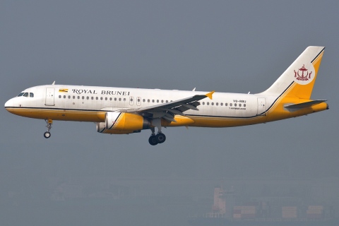 V8-RBU - A320-232 - Royal Brunei Airlines - HKG - 23-01-2013