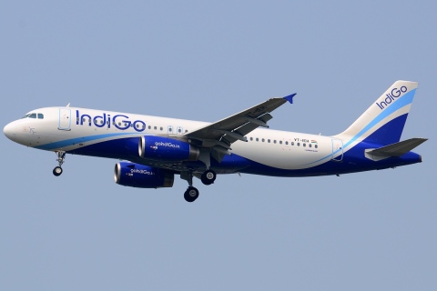 VT-IEH - A320-232 - IndiGo - BKK - 02-02-2013