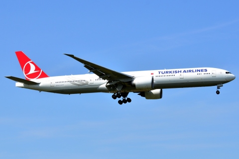 VT-JEN - 777-35R(ER) - Turkish Airlines - LHR - 11-07-2013