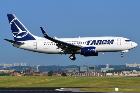 YR-BGH - 737-78J(WL) - Tarom - BRU - 10-07-2013