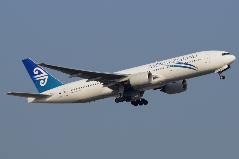 ZK-OKH - 777-219(ER) - Air New Zealand - HKG - 25-01-2013
