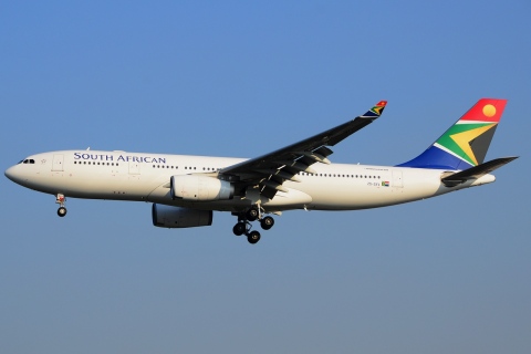 ZS-SXV - A330-243 - South African Airways - GRU - 08-06-2013