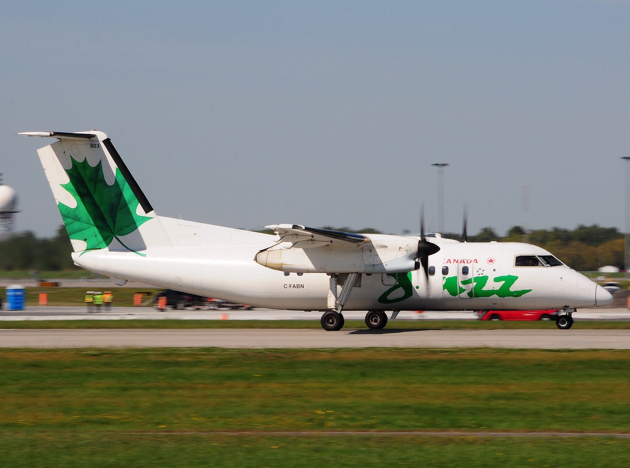 C-FABN - DHC-8-102 - Air Canada Jazz - YUL - 19-09-2014
